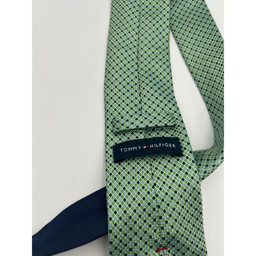 Tommy Hilfiger Mens Green Blue Micro Check Geometric 100% Silk Necktie Tie - Picture 3 of 6